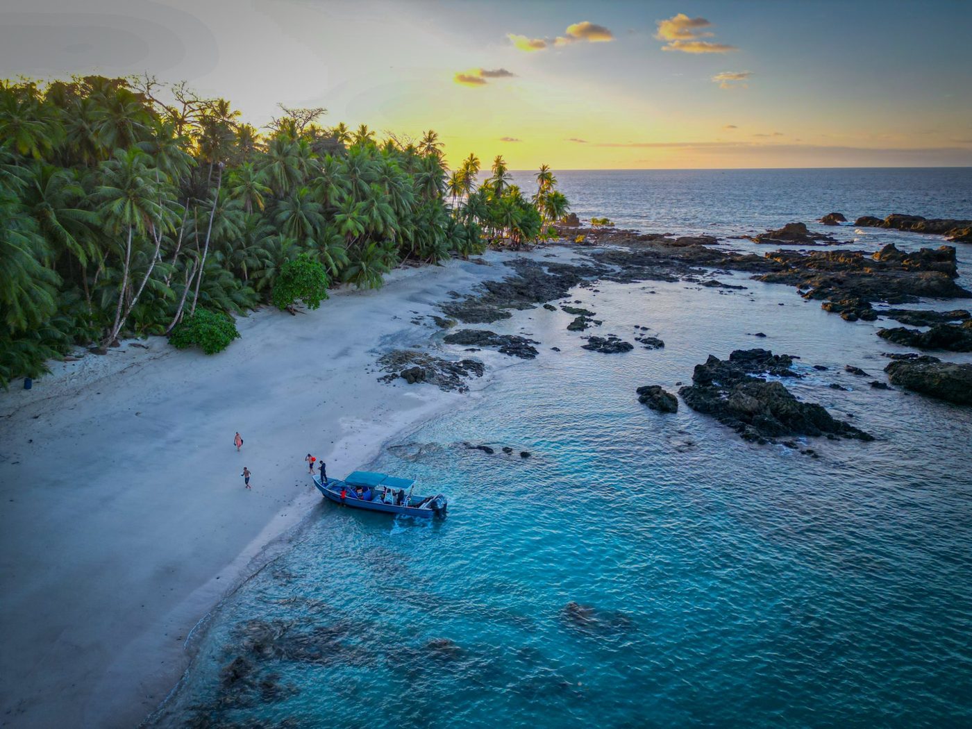 Remote island camp Panama